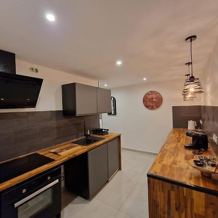 Apt Moderne En Plein Centre-Ville Saint-Claude Exteriér fotografie
